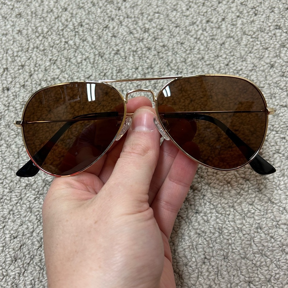 2/$20❤️- SUNGLASSES | Unisex aviators in brown